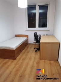 pokój w mieszkaniu trzypokojowym - os. Morelowe.